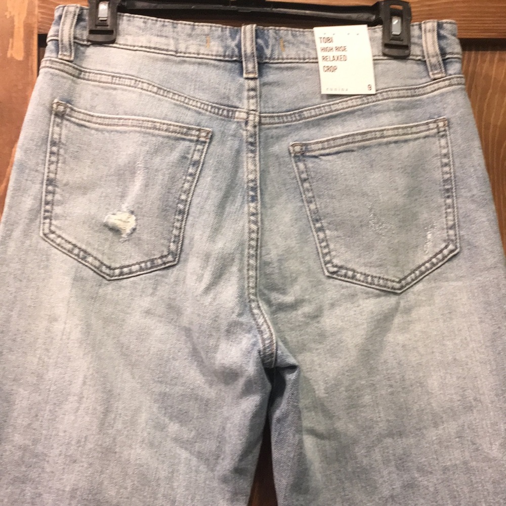 High Rise Cropped Jean - Picture 6 of 7